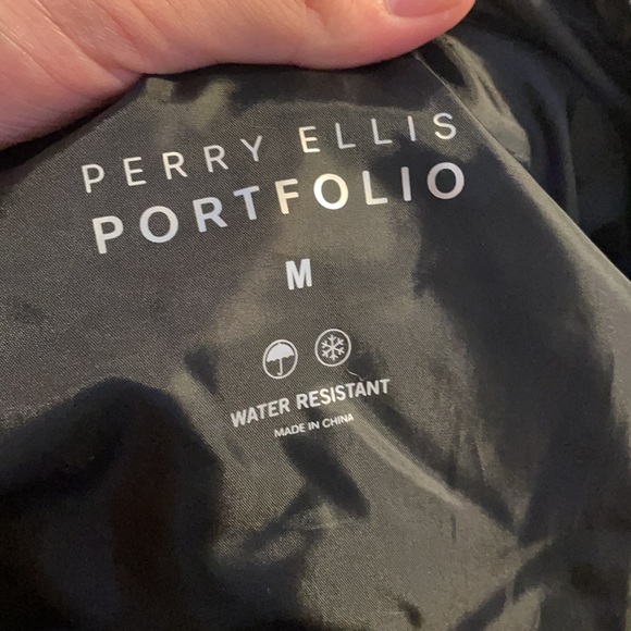 Perry Ellis Winter Jacket - Picture 5 of 5